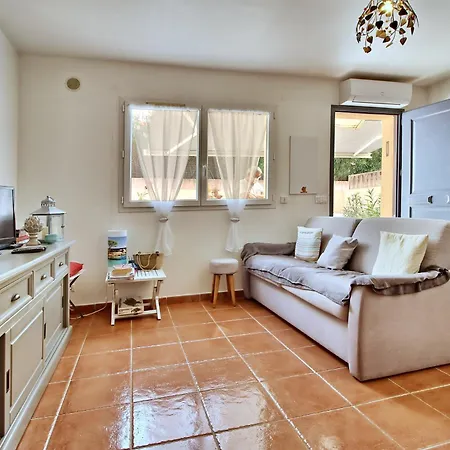 T2 Prunello By Intendance Excellency Apartman *