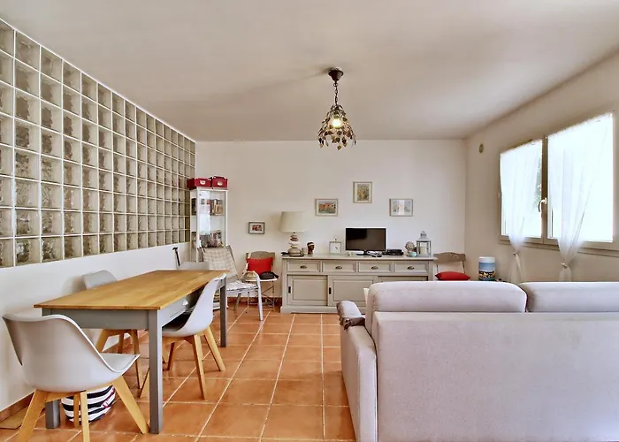 T2 Prunello By Intendance Excellency * Porto-Vecchio (Corsica)