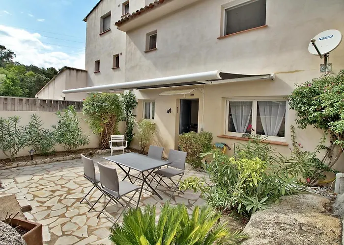 T2 Prunello By Intendance Excellency * Porto-Vecchio (Corsica)